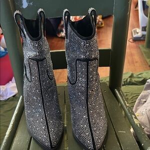 Wild Diva Black and Silver Ankle Booties